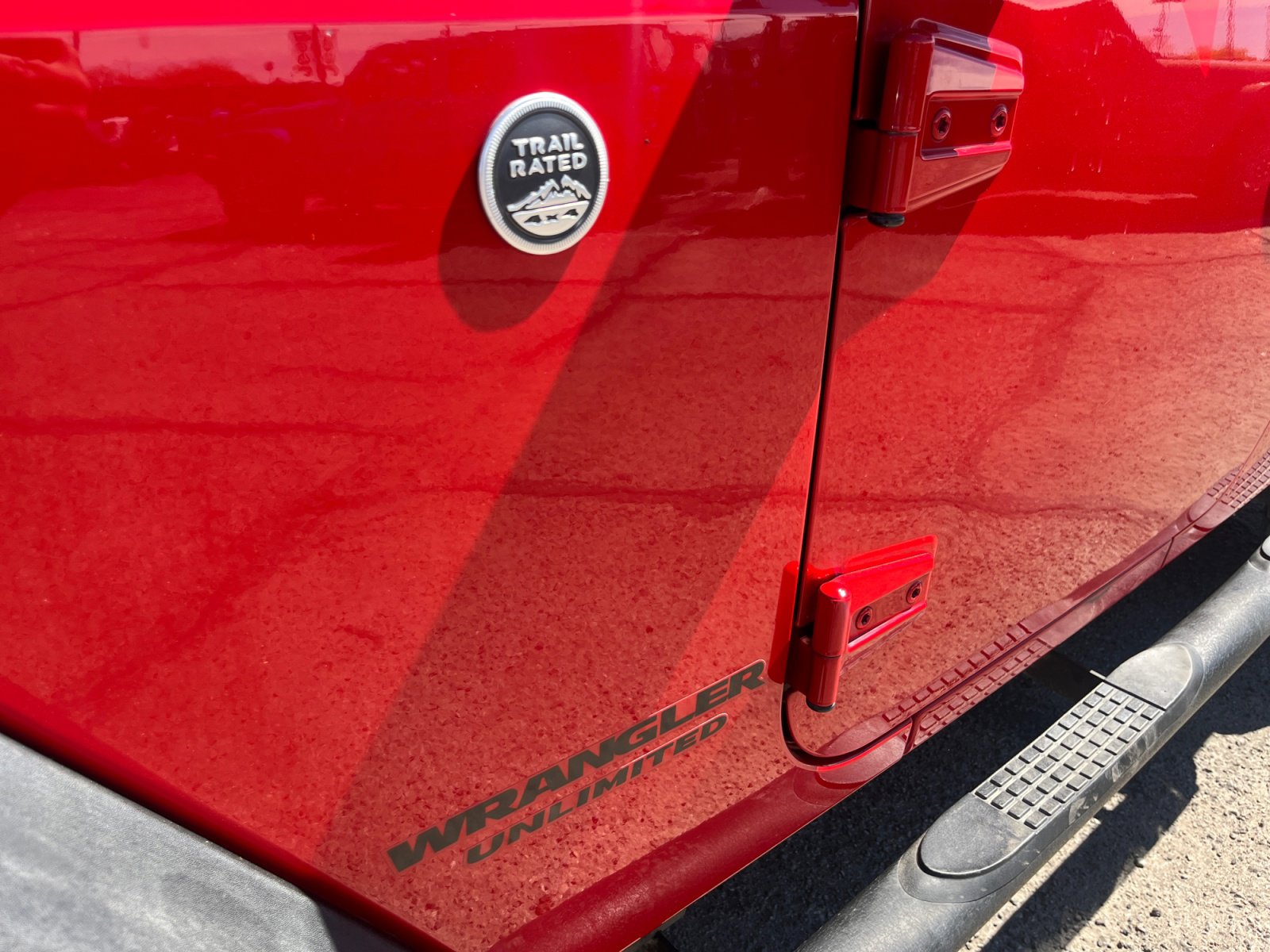 Used 2017 Jeep Wrangler Unlimited Rubicon w/ Connectivity Group image 24