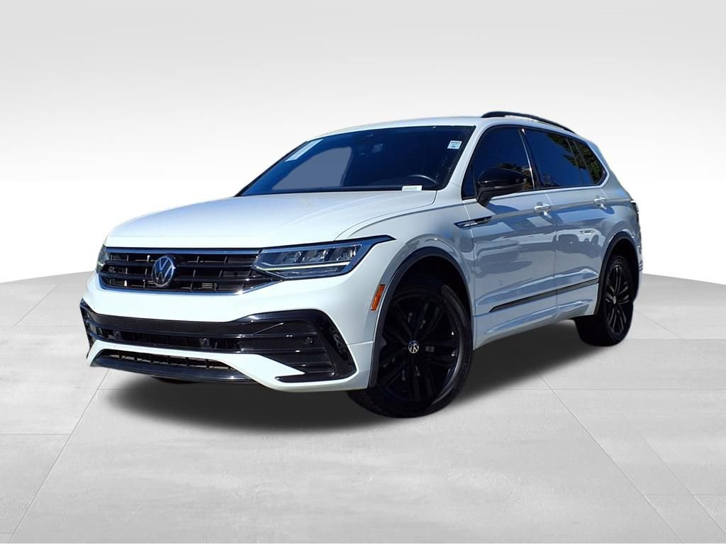 Used 2022 Volkswagen Tiguan SE R-Line image 1
