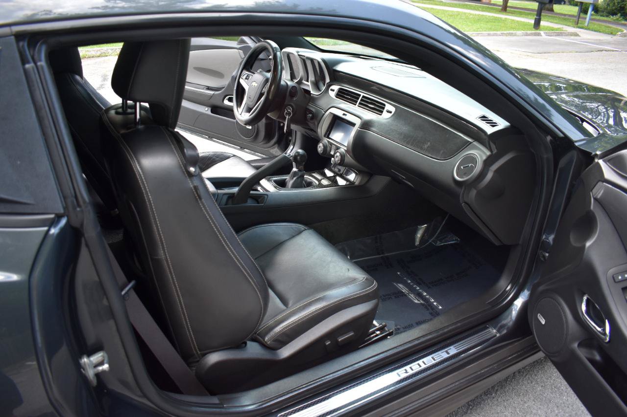 Used 2012 Chevrolet Camaro SS RWD image 17