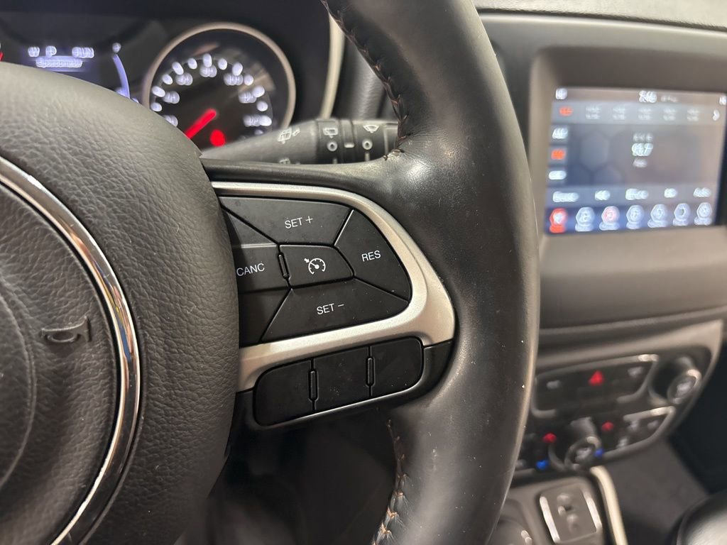 Used 2020 Jeep Compass Latitude w/ Cold Weather Group image 10