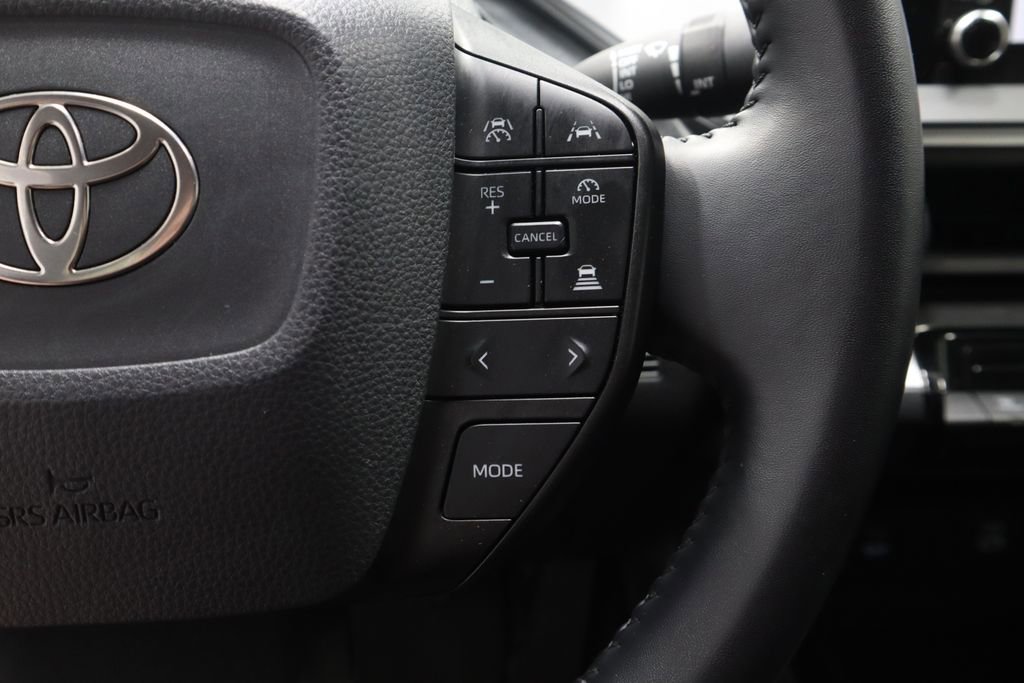 Used 2024 Toyota Prius LE FWD image 29