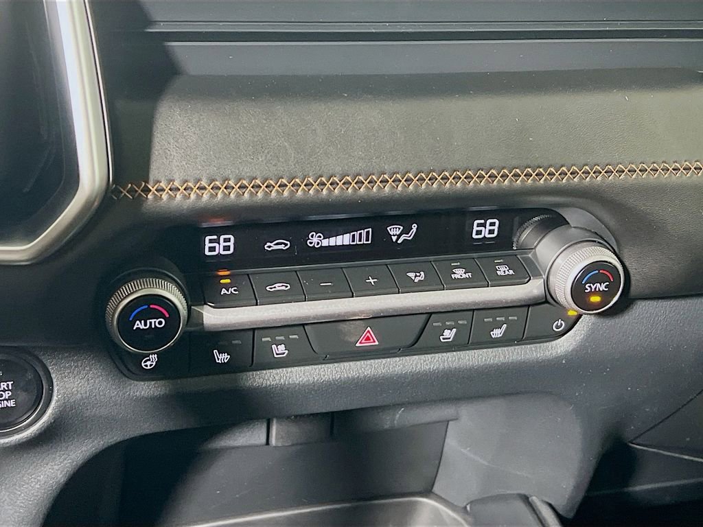 Used 2025 MAZDA CX-50 AWD 2.5 Turbo w/ Accent Package image 13