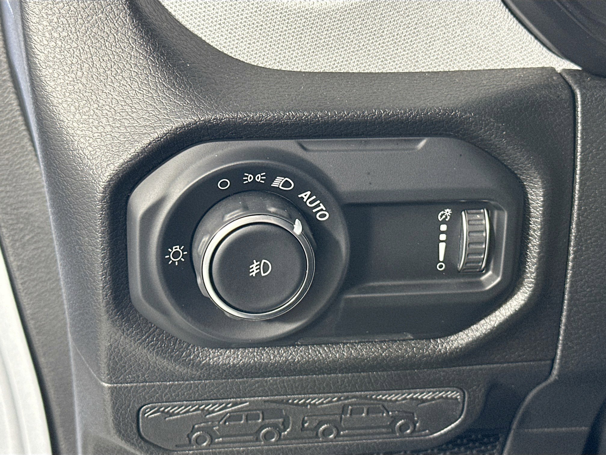 Used 2024 Jeep Wrangler Willys image 10