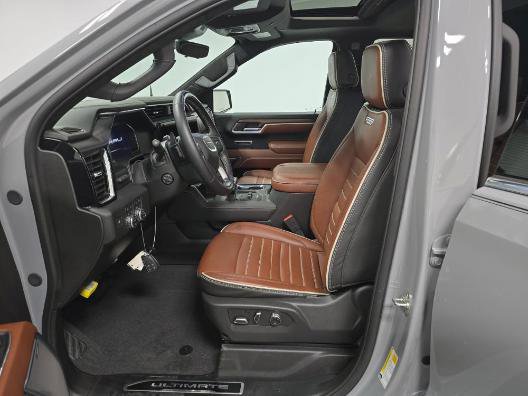 Used 2025 GMC Sierra 1500 Denali Ultimate image 9