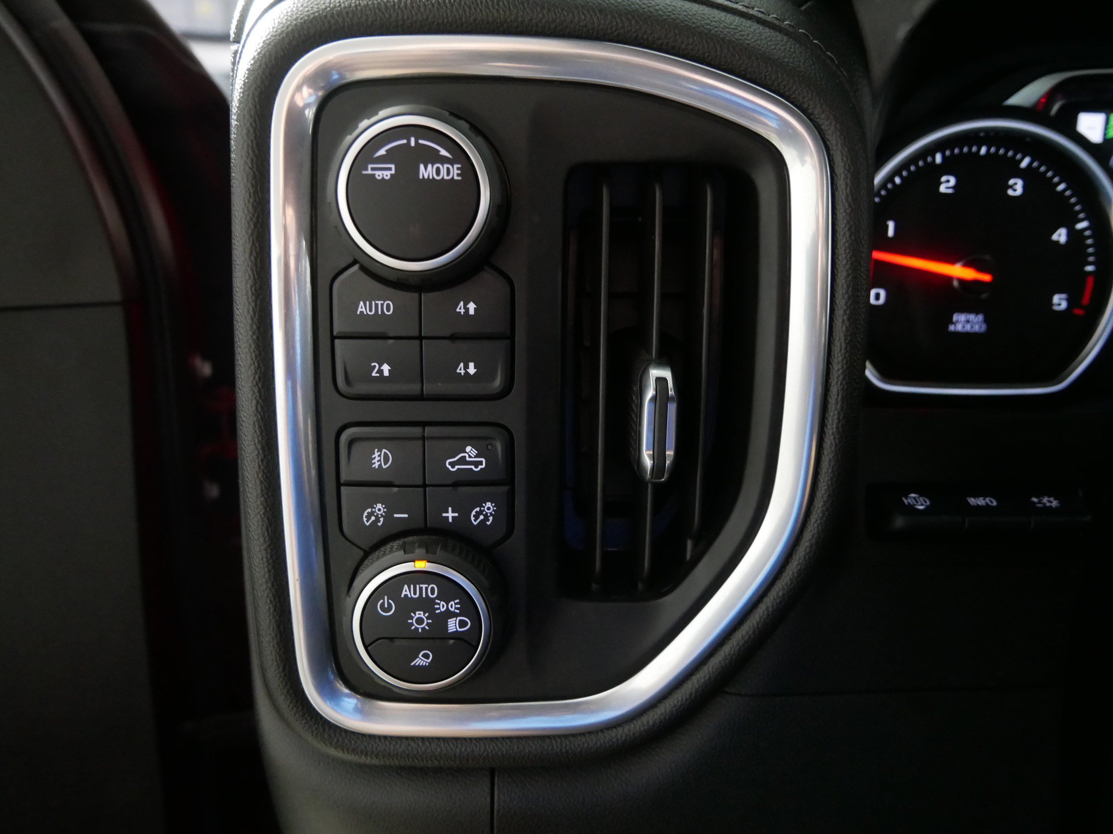 Certified 2020 Chevrolet Silverado 2500 High Country AWD/4WD image 26