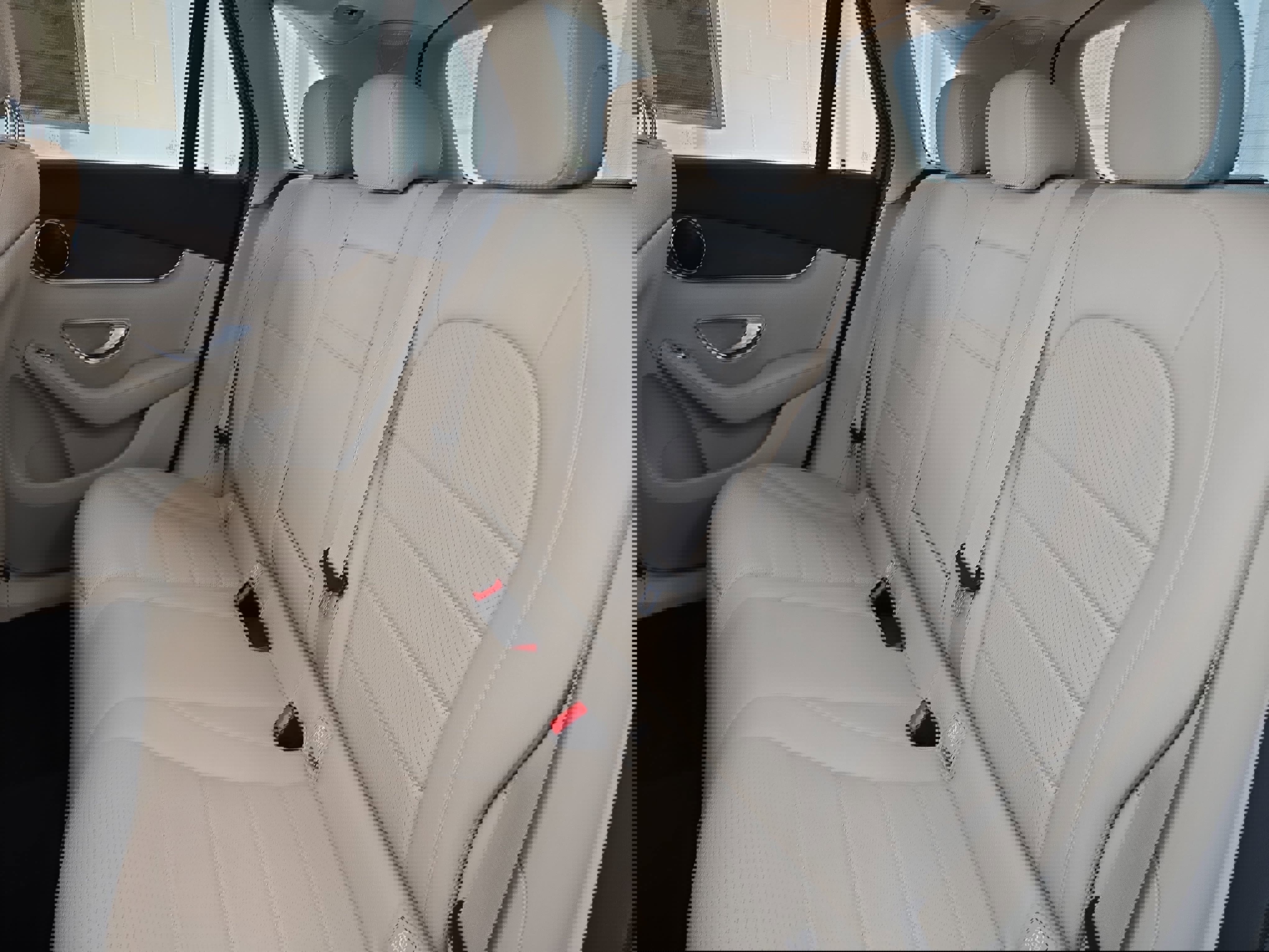 Certified 2021 Mercedes-Benz GLC 300 4MATIC w/ Premium Package image 14