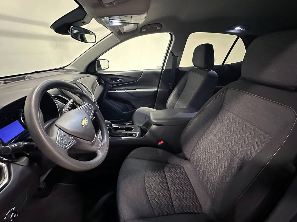 Used 2023 Chevrolet Equinox LT FWD image 3