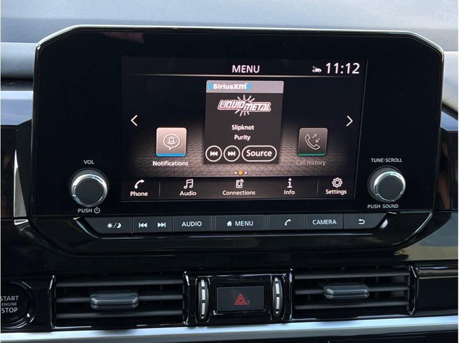 New 2025 Nissan Pathfinder SV w/ SV Premium Package FWD image 14