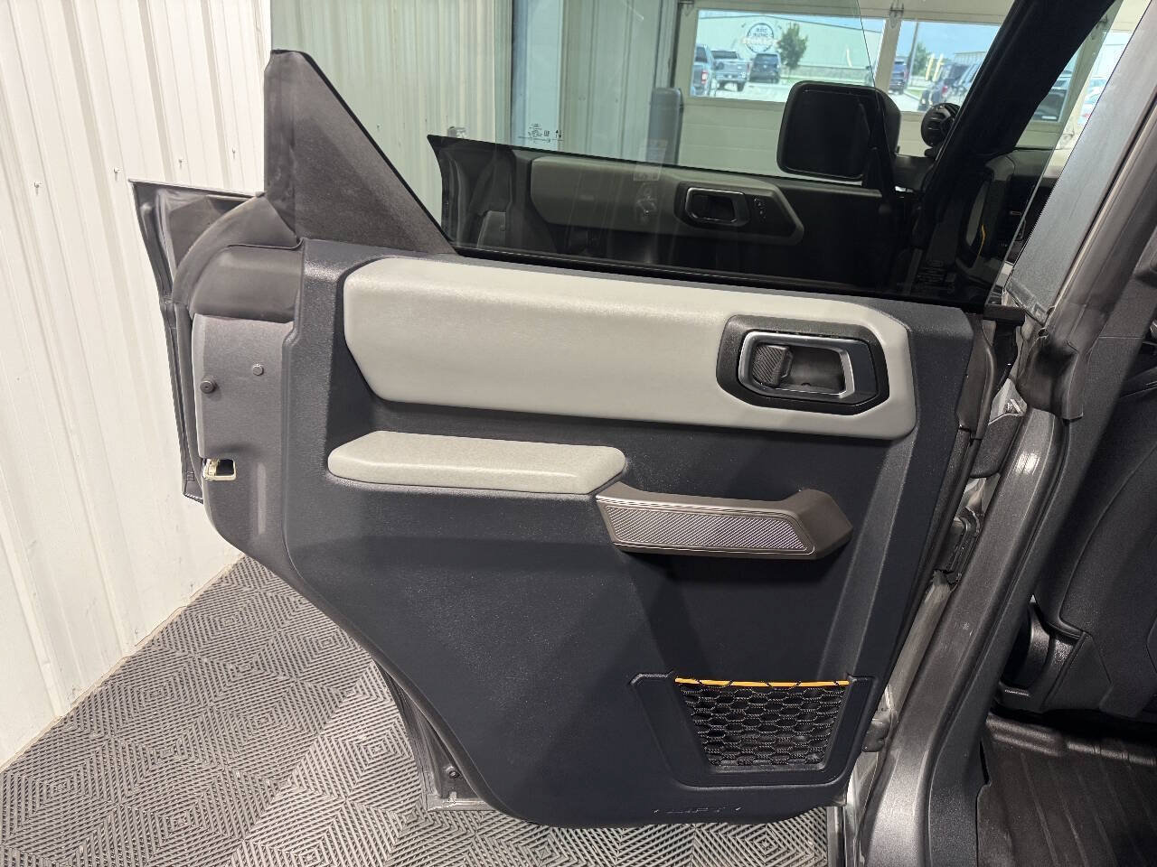 Used 2022 Ford Bronco Badlands w/ Sasquatch Package AWD/4WD image 11
