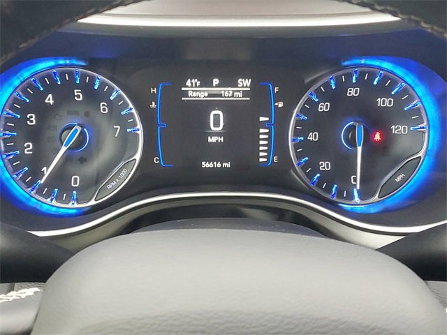 Certified 2020 Chrysler Pacifica Touring-L image 19