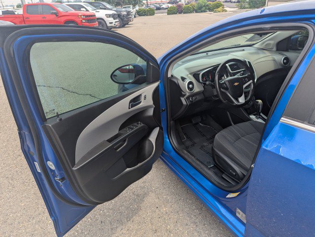 Used 2017 Chevrolet Sonic LT w/ Convenience Package FWD image 8