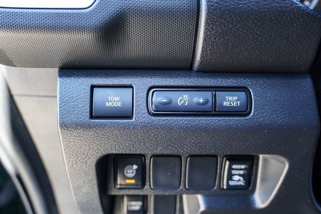 Used 2024 Nissan Frontier SV w/ SV Convenience Package image 13