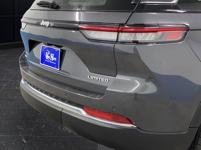 New 2025 Jeep Grand Cherokee Limited w/ Trailer Tow Package image 36