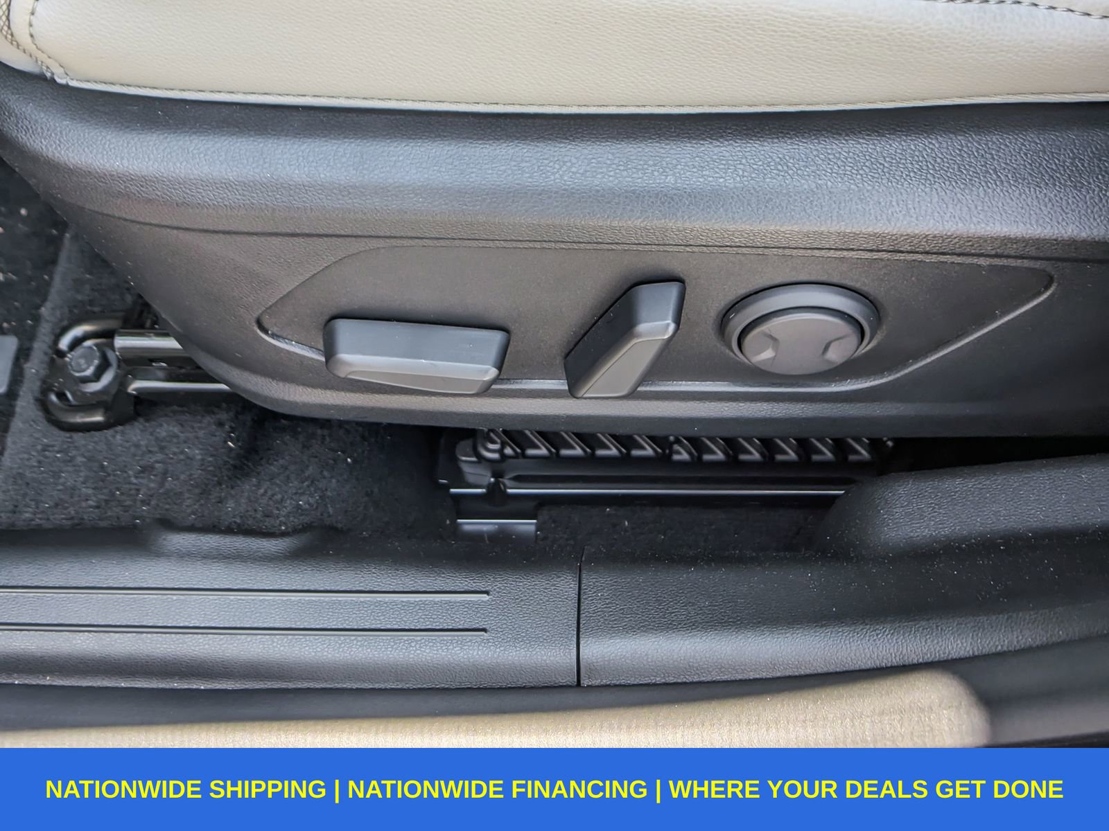 New 2025 Hyundai Tucson Limited image 26