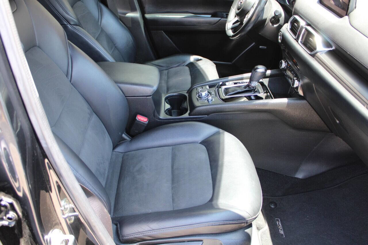 Used 2018 MAZDA CX-5 Touring w/ Preferred Equipment Package image 12