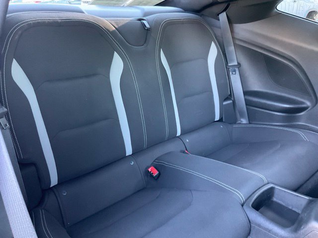 Used 2020 Chevrolet Camaro LT RWD image 18