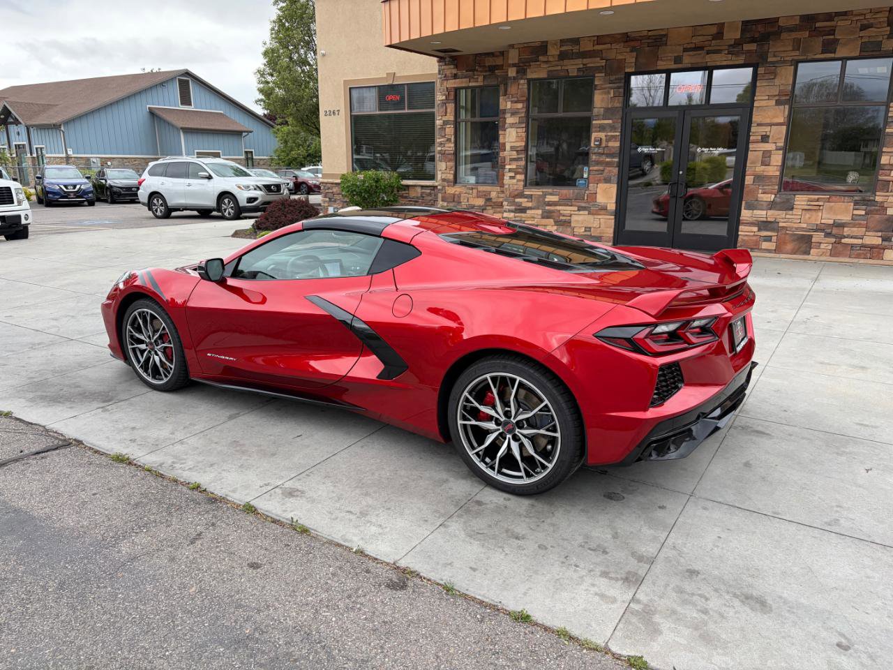 Used 2024 Chevrolet Corvette Stingray Preferred Cpe w/ Z51 Performance Package RWD image 25