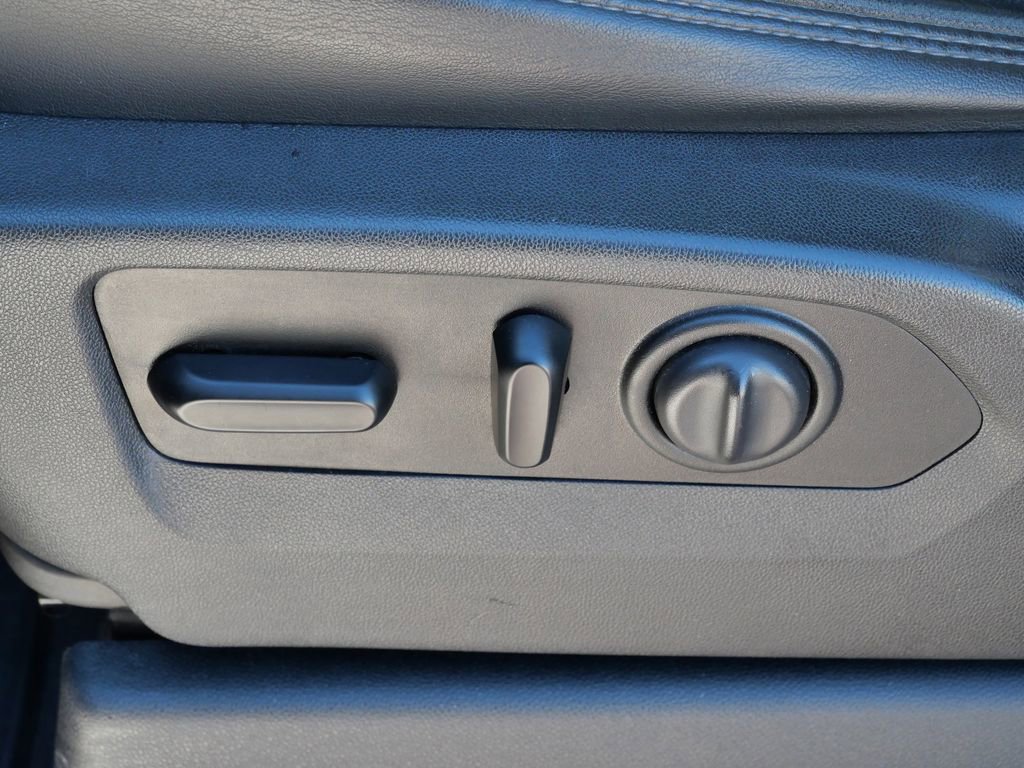 Used 2019 Chevrolet Silverado 1500 High Country image 18