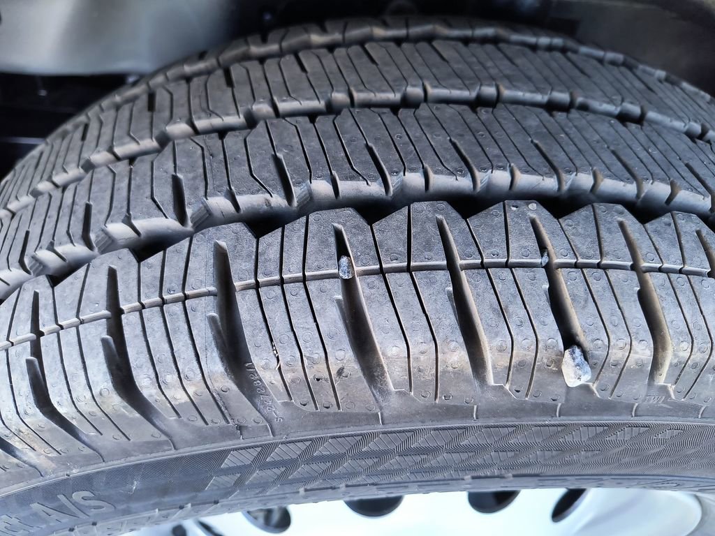 New 2024 Ford Transit 150 148 Medium Roof AWD image 29