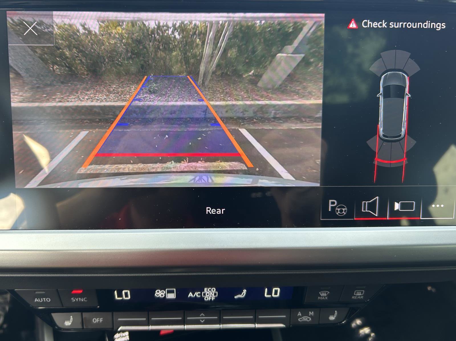 Certified 2023 Audi Q4 e-tron Premium Plus image 29