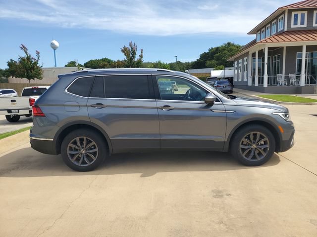 Used 2023 Volkswagen Tiguan SE FWD image 9