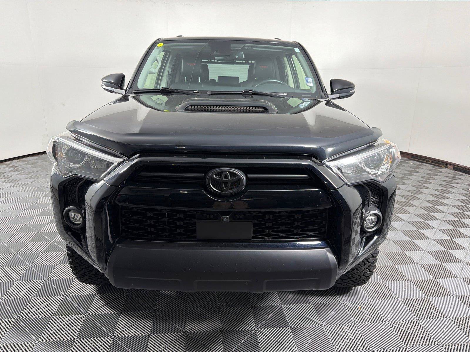 Used 2024 Toyota 4Runner TRD Off-Road Premium w/ Off Road Premium Plus Package AWD/4WD image 2