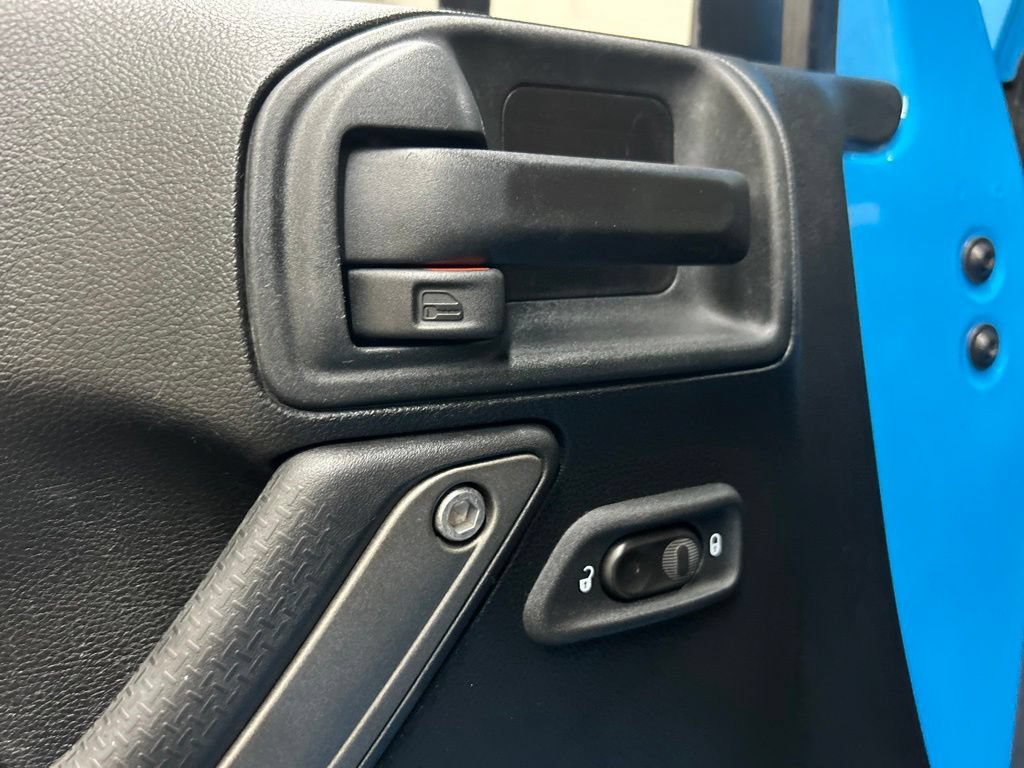 Used 2017 Jeep Wrangler Unlimited Sport AWD/4WD image 25