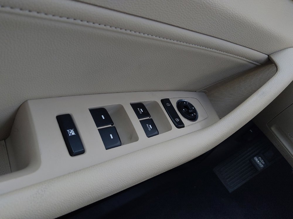 Used 2017 Hyundai Sonata Limited image 27