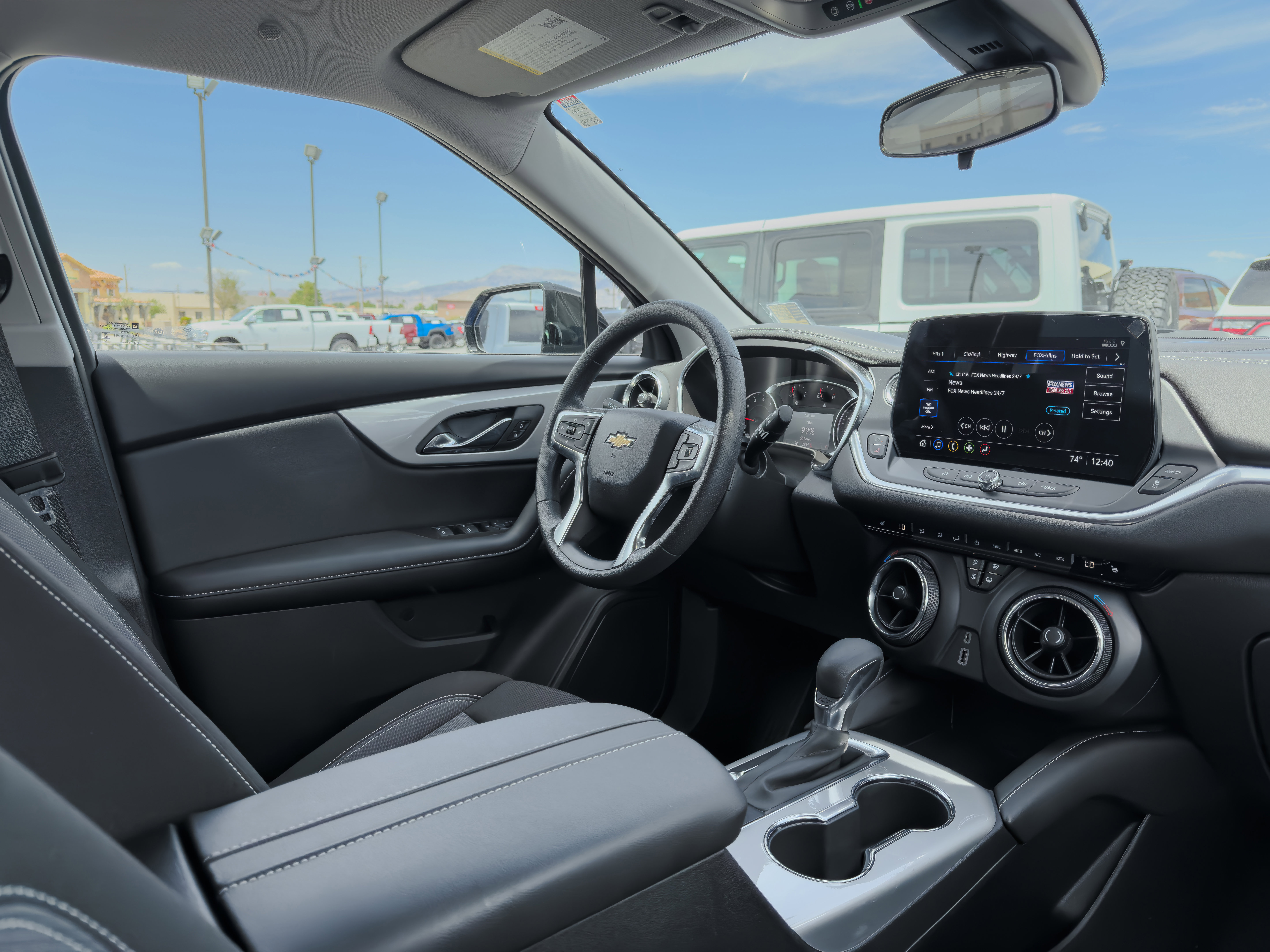 Used 2025 Chevrolet Blazer LT w/ Midnight/Sport Edition FWD image 9
