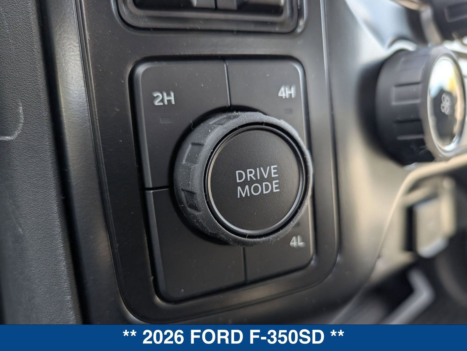 New 2026 Ford F350 XL w/ XL Chrome Package AWD/4WD image 19