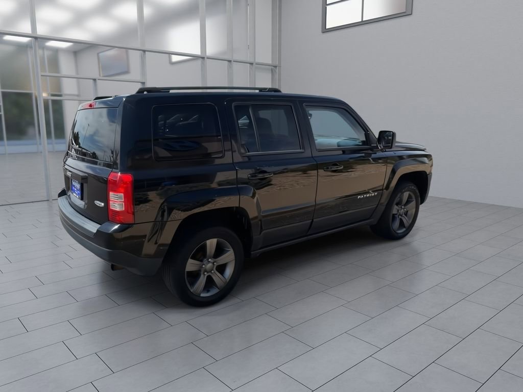 Used 2014 Jeep Patriot High Altitude FWD image 9