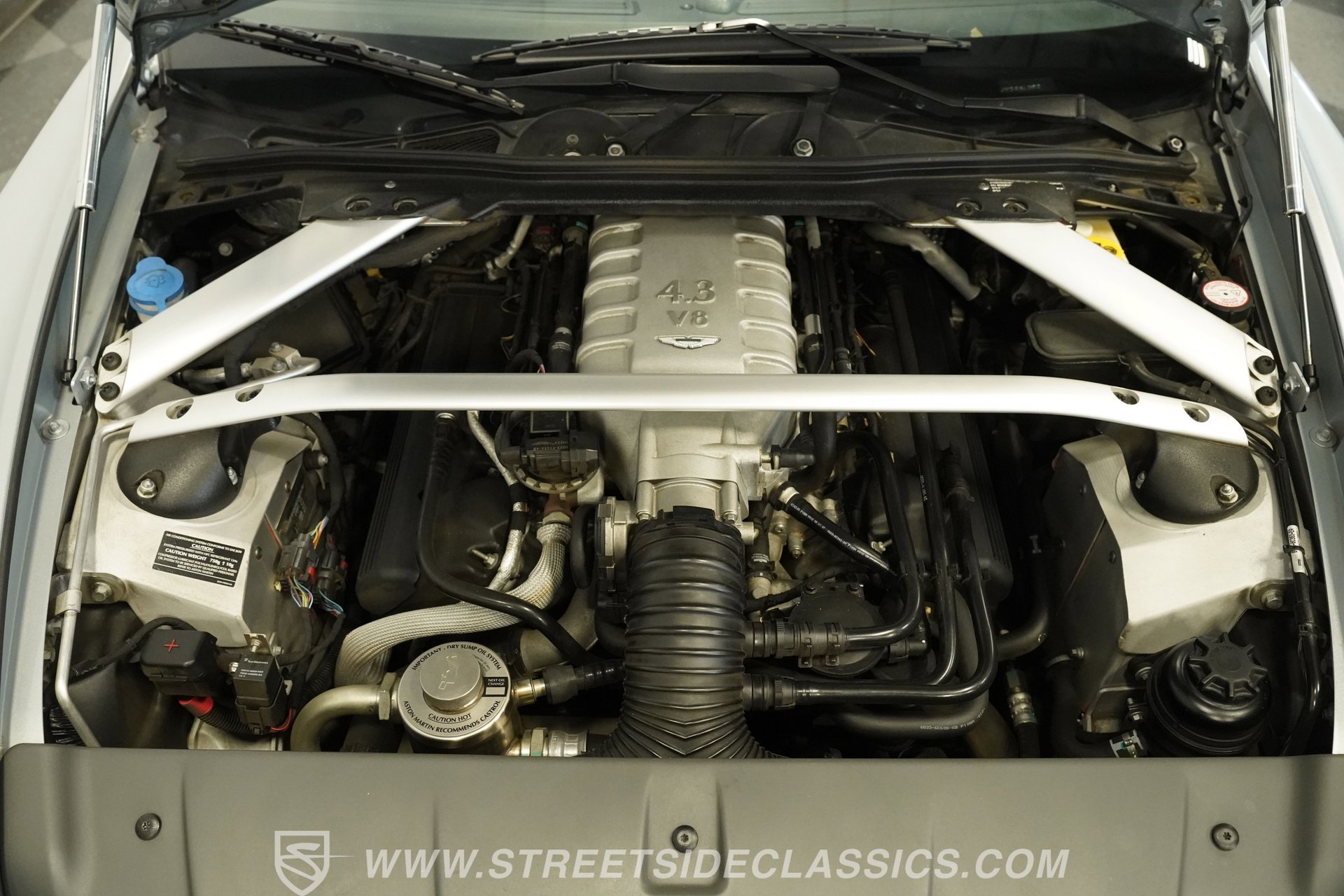 Used 2008 Aston Martin V8 Vantage Roadster image 4