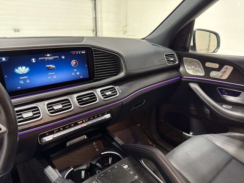 Used 2024 Mercedes-Benz GLS 450 4MATIC image 16