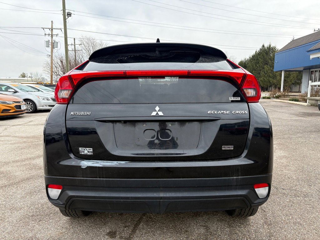 Used 2018 Mitsubishi Eclipse Cross LE image 5