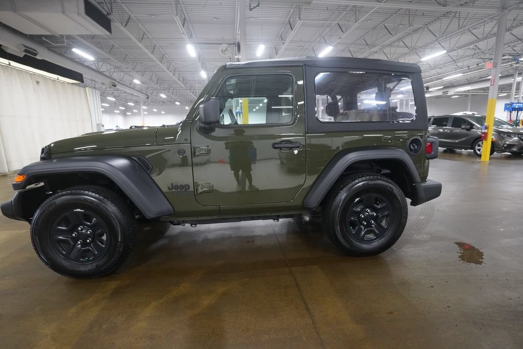 Used 2021 Jeep Wrangler Sport AWD/4WD image 22