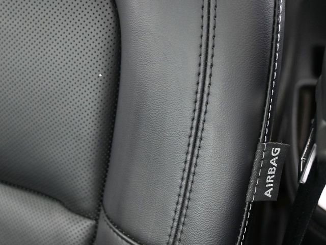 Used 2024 Lincoln Corsair Premiere w/ Equipment Group 101A image 12