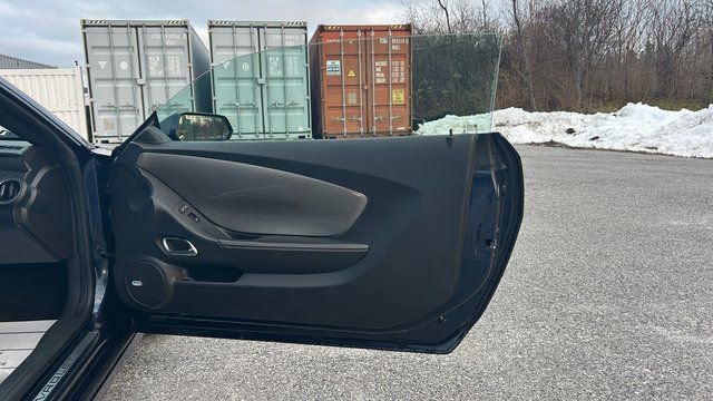 Used 2015 Chevrolet Camaro SS w/ RS Package image 38