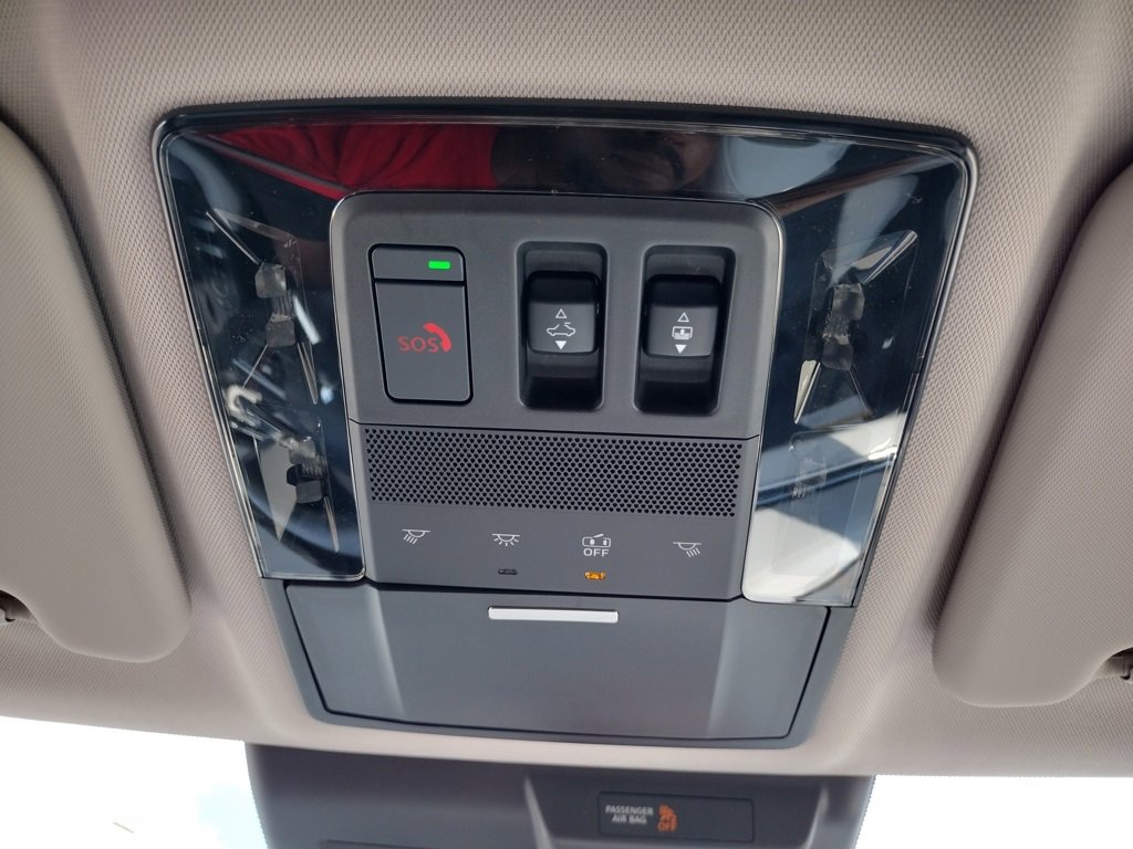 New 2025 Mitsubishi Outlander SE image 32