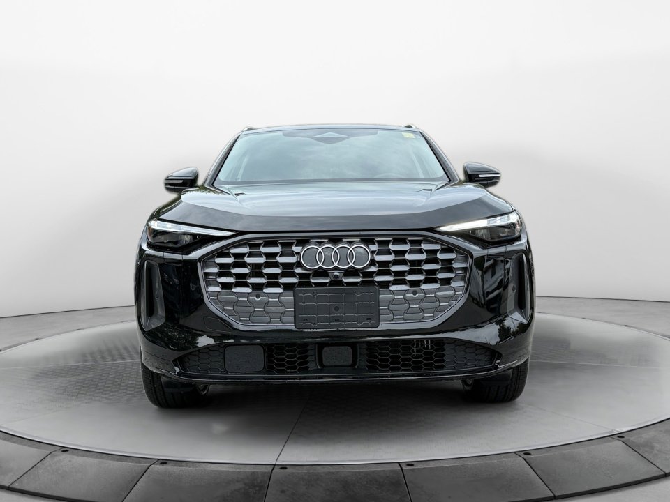 New 2025 Audi Q5 Premium Plus image 2