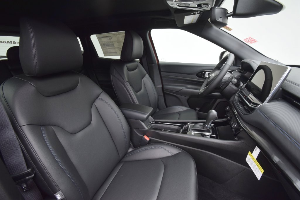 New 2026 Jeep Compass Limited w/ Sun, Sound & Navigation Group AWD/4WD image 16