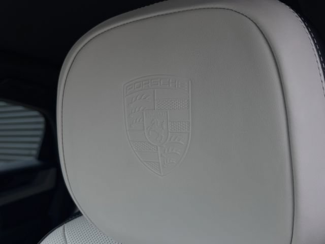New 2026 Porsche Cayenne Coupe AWD/4WD image 30
