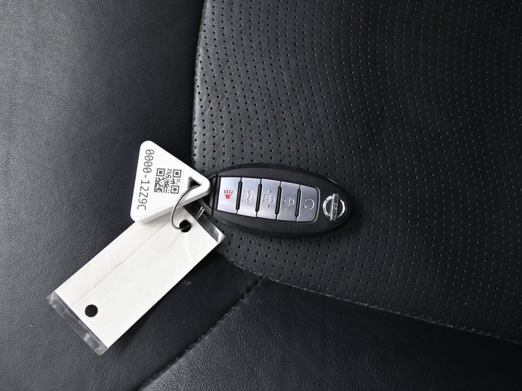 Used 2019 Nissan Armada Platinum w/ Captain's Chairs Package RWD image 31