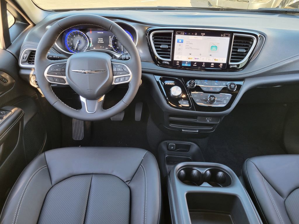 New 2026 Chrysler Pacifica Select FWD image 4
