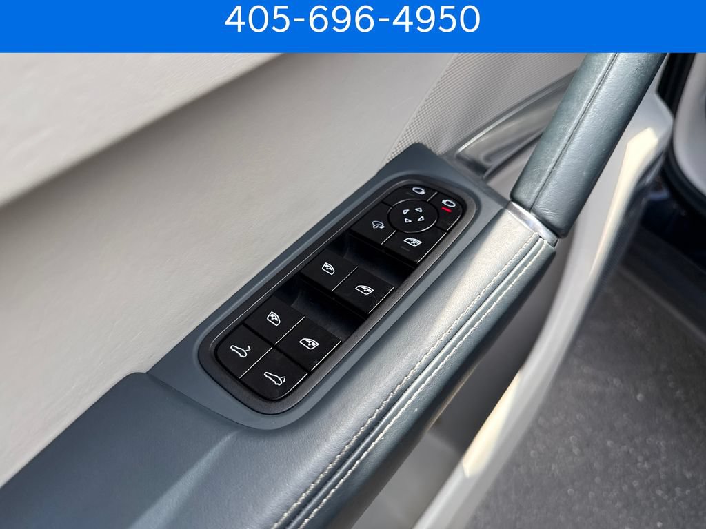 Used 2019 Porsche Cayenne Turbo AWD/4WD image 14