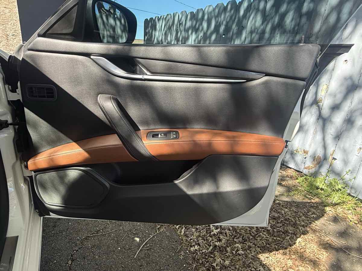Used 2018 Maserati Ghibli image 29