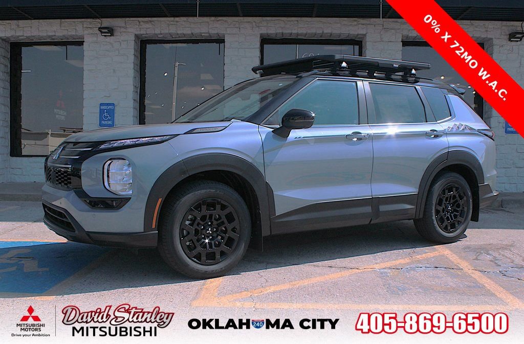 New 2025 Mitsubishi Outlander SE