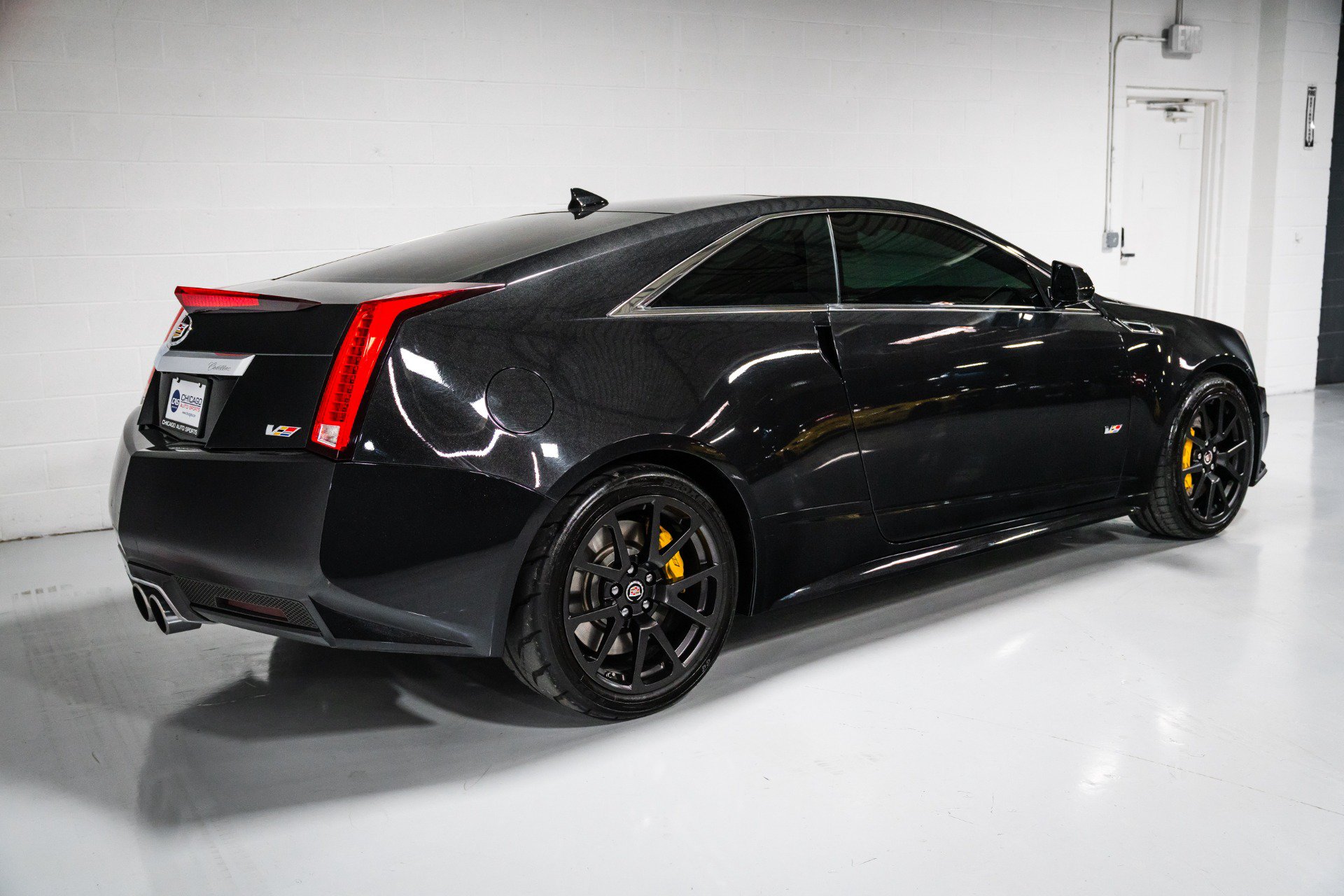 Used 2013 Cadillac CTS V w/ Wood Trim Package RWD image 3