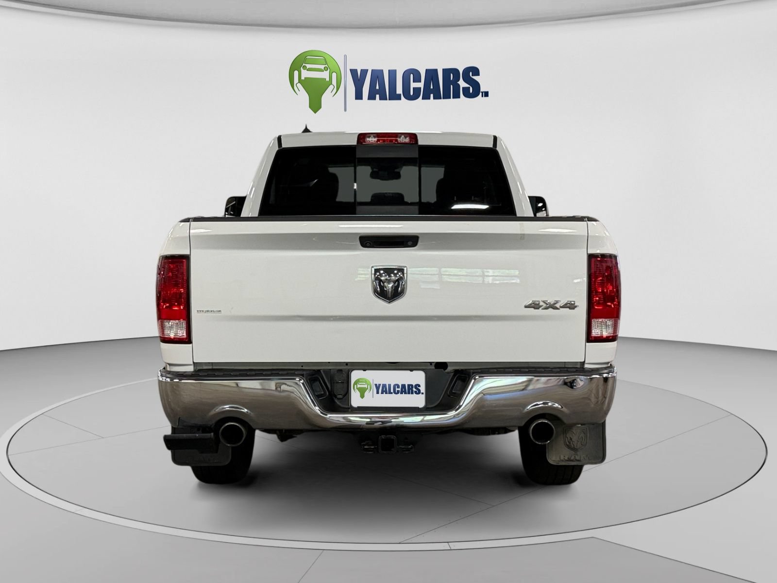 Used 2018 RAM 1500 SLT AWD/4WD image 4