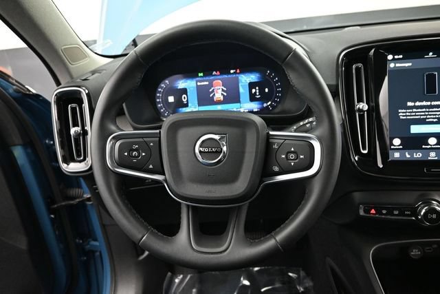 Used 2024 Volvo XC40 B5 Plus AWD/4WD image 12