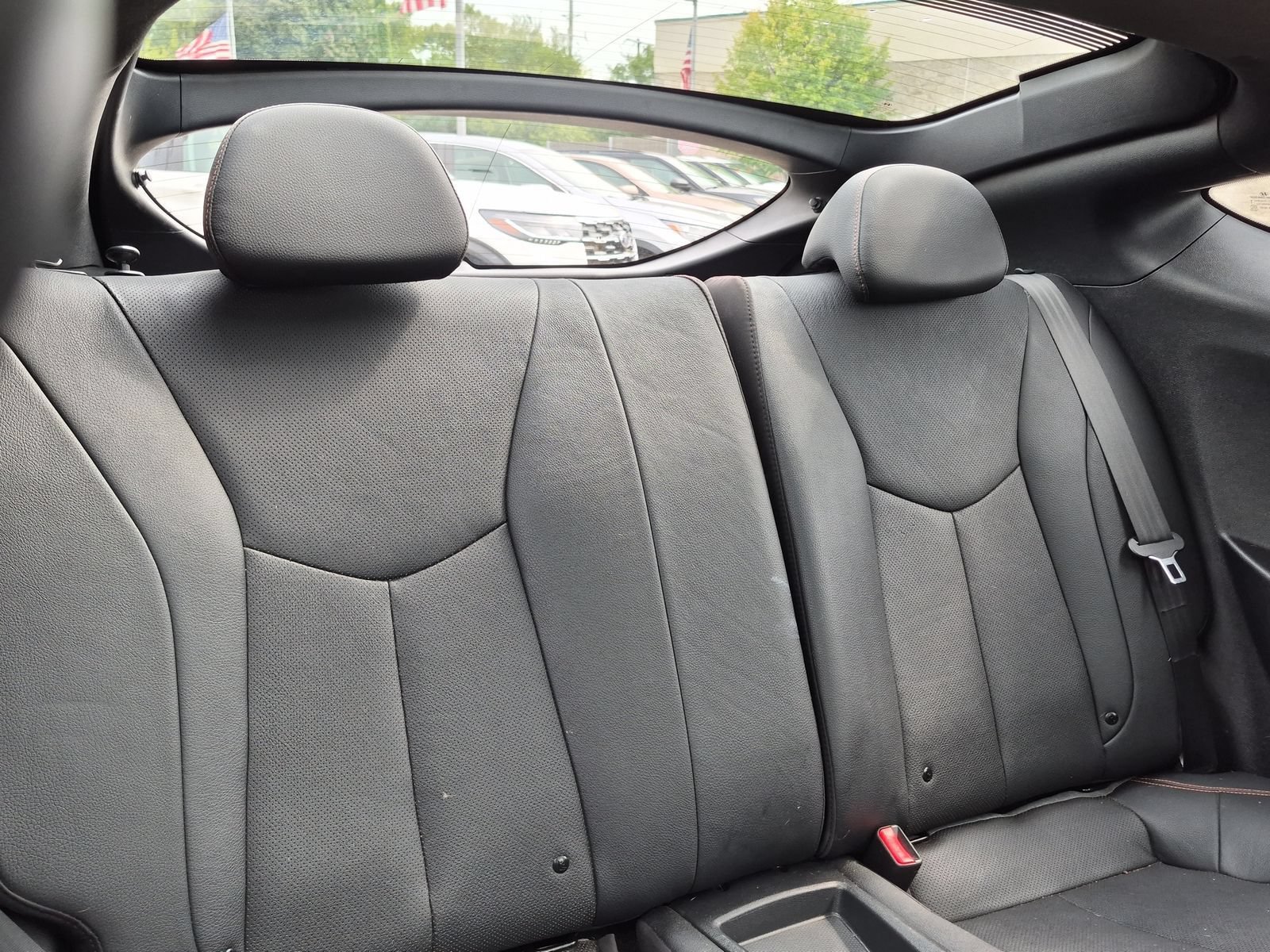 Used 2016 Hyundai Veloster Turbo w/ Option Group 04 FWD image 19